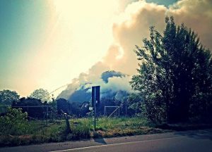 L'incendio che da qualche giorno sta interessando l'area della centrale di teleriscaldamento Zpt-Sime 
