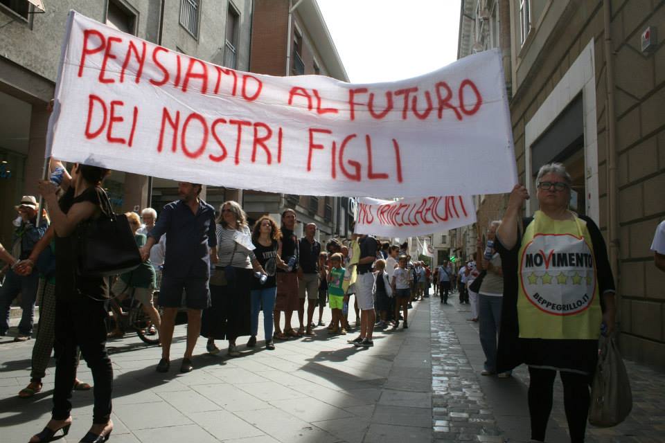 La marcia #NoTriv di sabato scorso a Rimini organizzata dal M5S