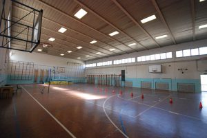 L'interno della palestra "Marie Curie" a Savignano sul Rubicone