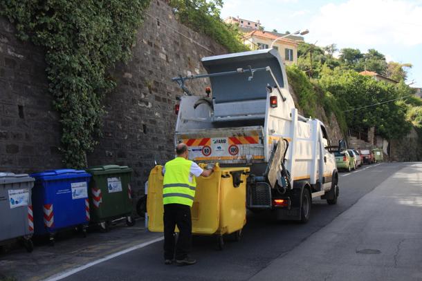 Le tariffe sui rifiuti saliranno in media del 2,4%
