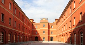 L'ex Manifattura Tabacchi di Modena dove il prossimo 12 settembre dovrebbe inaugurare la mostra