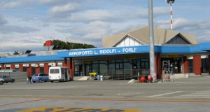 Ancora nessuna certezza sul futuro dei lavoratori dell'aeroporto di Forlì