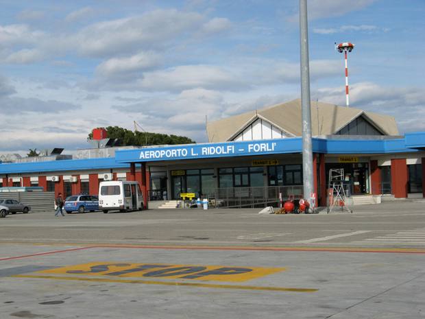 Ancora nessuna certezza sul futuro dei lavoratori dell'aeroporto di Forlì