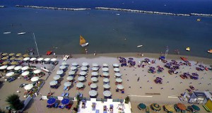 Il divieto di balneazione è stato revocato dopo un giorno ma in realtà non è stato mai applicato