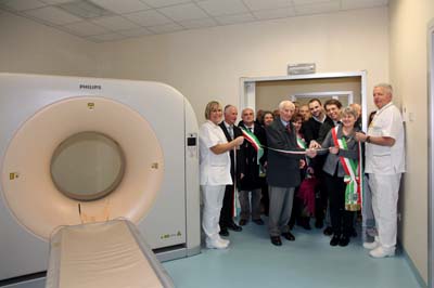 L'inaugurazione della nuova TAC di Vergato. Ad oggi lo strumento è poco utilizzato per la mancanza di personale