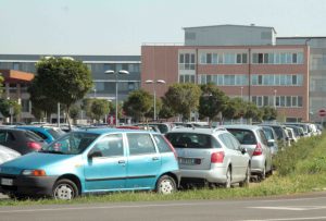 cona parcheggi
