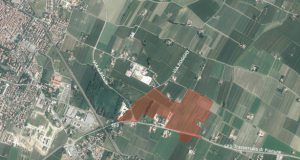 L'area dove dovrebbe sorgere il mega centro commerciale a ridosso dell'a zona protetta "BORA"