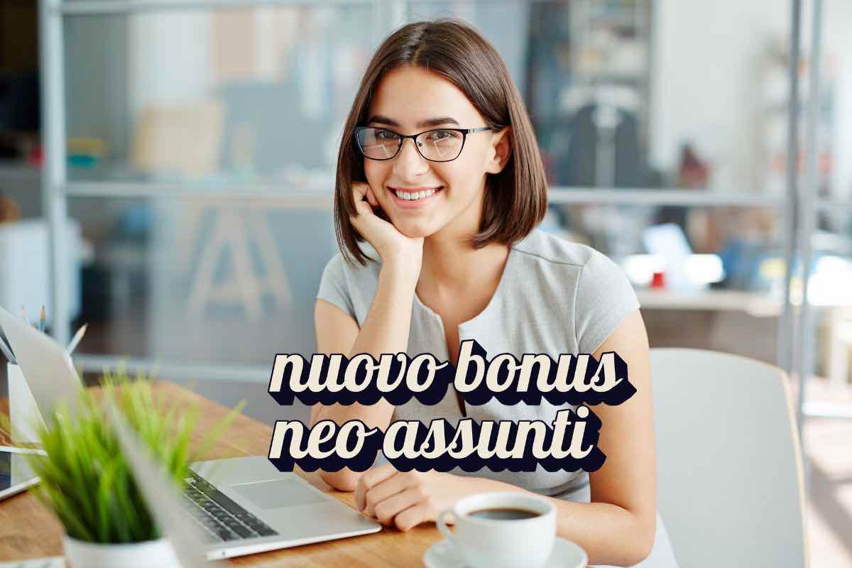 Donna alla scrivania e scritta "nuovo bonus neo assunti"