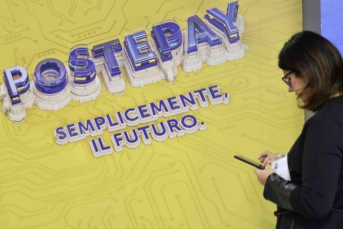 Addio all’app Postepay, non c’è più nulla da fare: gli utenti non possono più accedere