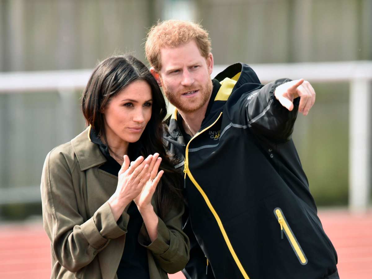 Meghan e Harry vicini, Harry indica qualcuno