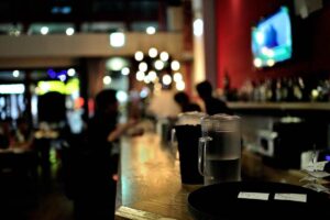 Bancone locale notturno