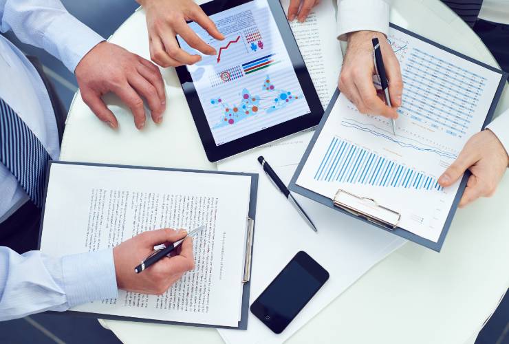 manager d'azienda in ufficio