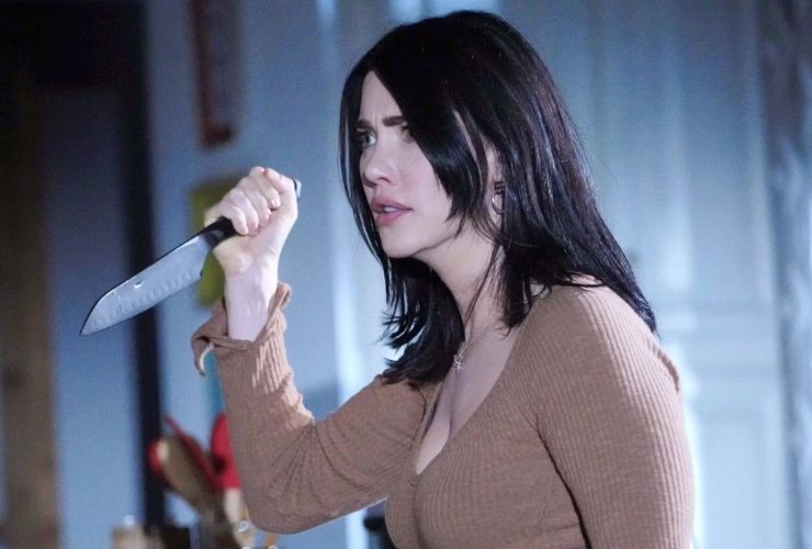 steffy col coltello in mano in beautiful