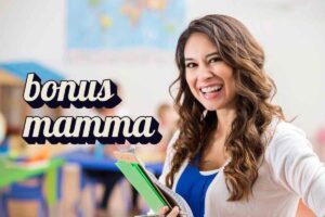 Docente sorridente con scritta "bonus mamma"